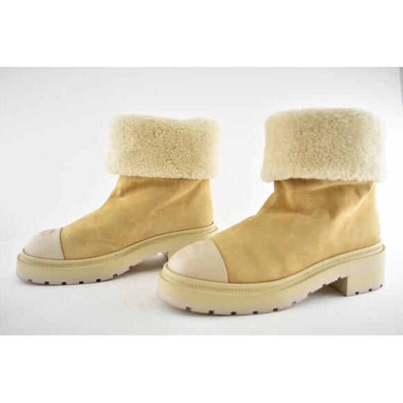 Chanel 20N Beige Suede Shearling Fur CC Cap Toe Pull On Mid Calf Tall Boots 37.5 - Picture 9 of 12